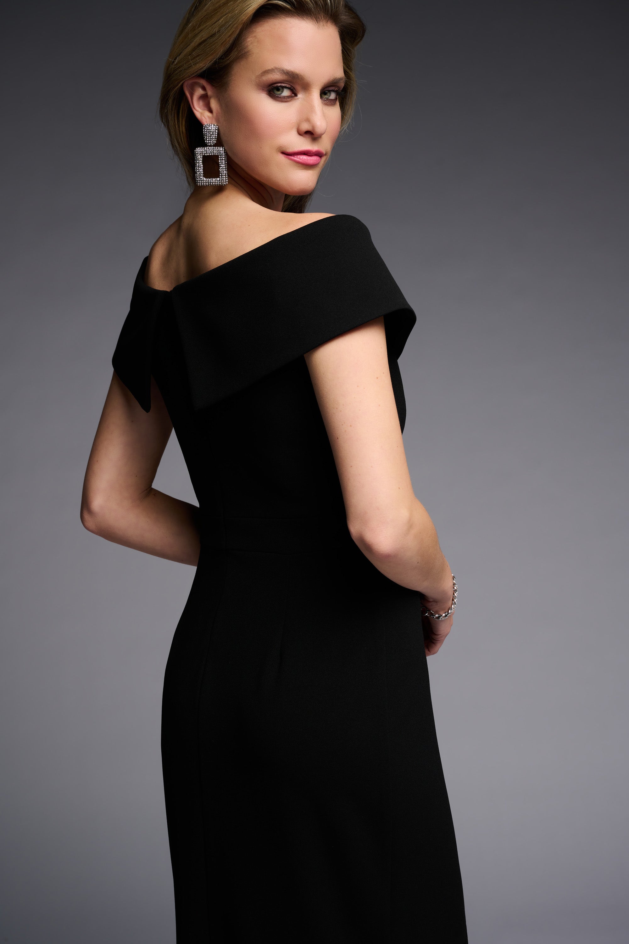 LAST ONE SZ 6 - Joseph Ribkoff Sheer Panel Dress Style 223743 - Schwarz