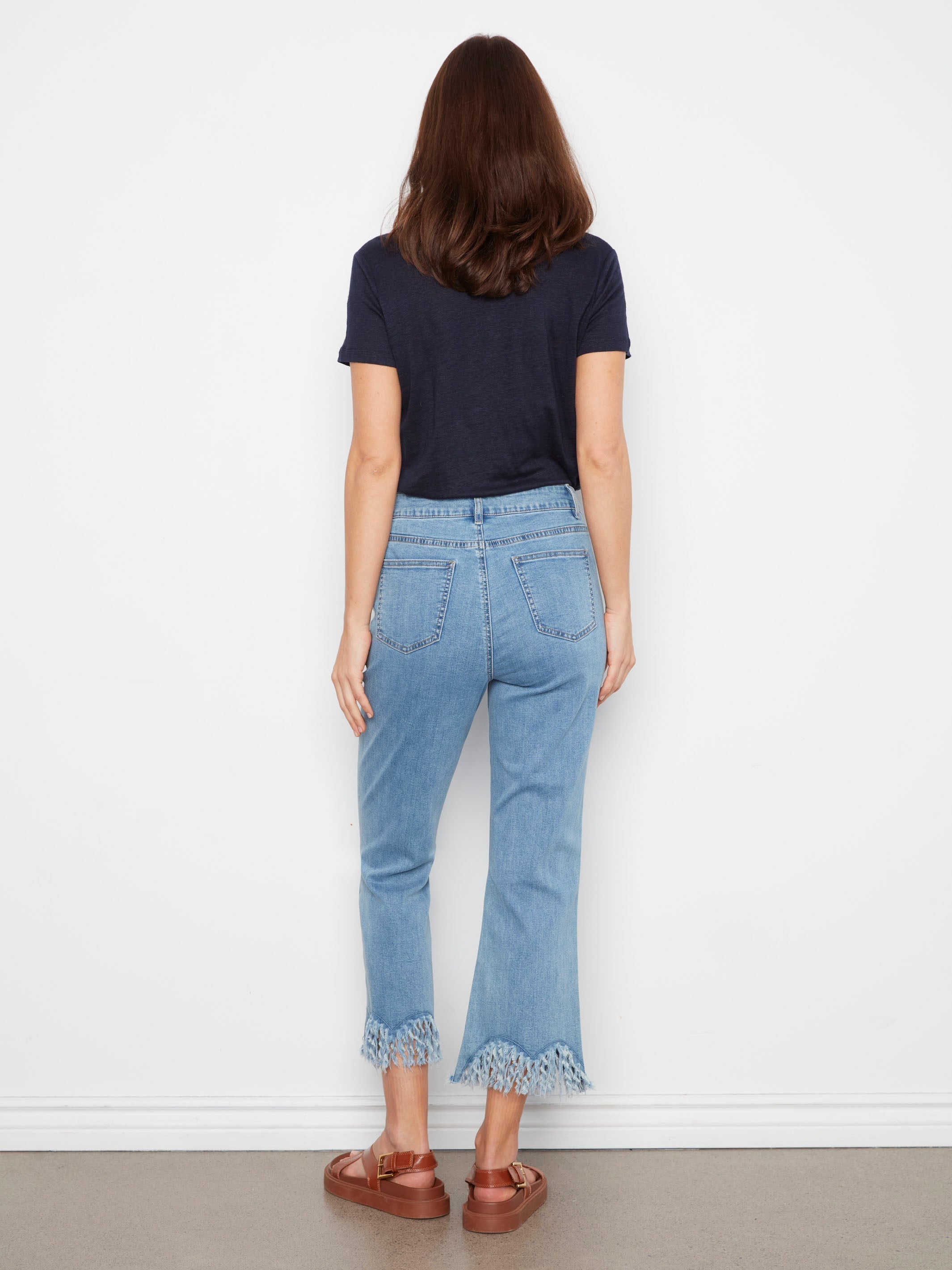 Charlie B. Stretch Denim Bootcut Crop mit Fringed Hem Style C5277YR/431 - Blau Jean