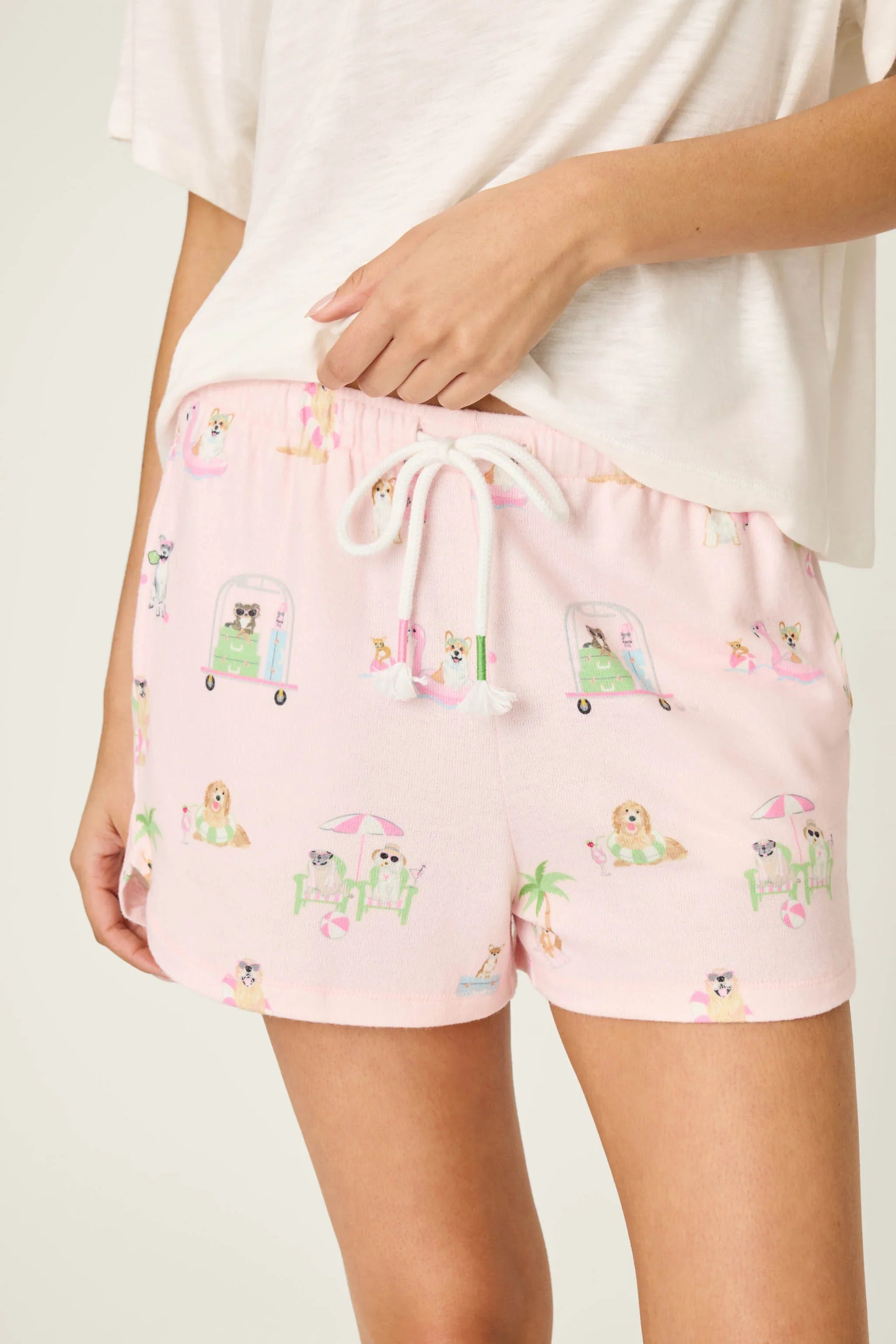 PJ Salvage Pupcation Palms Shorts Stil