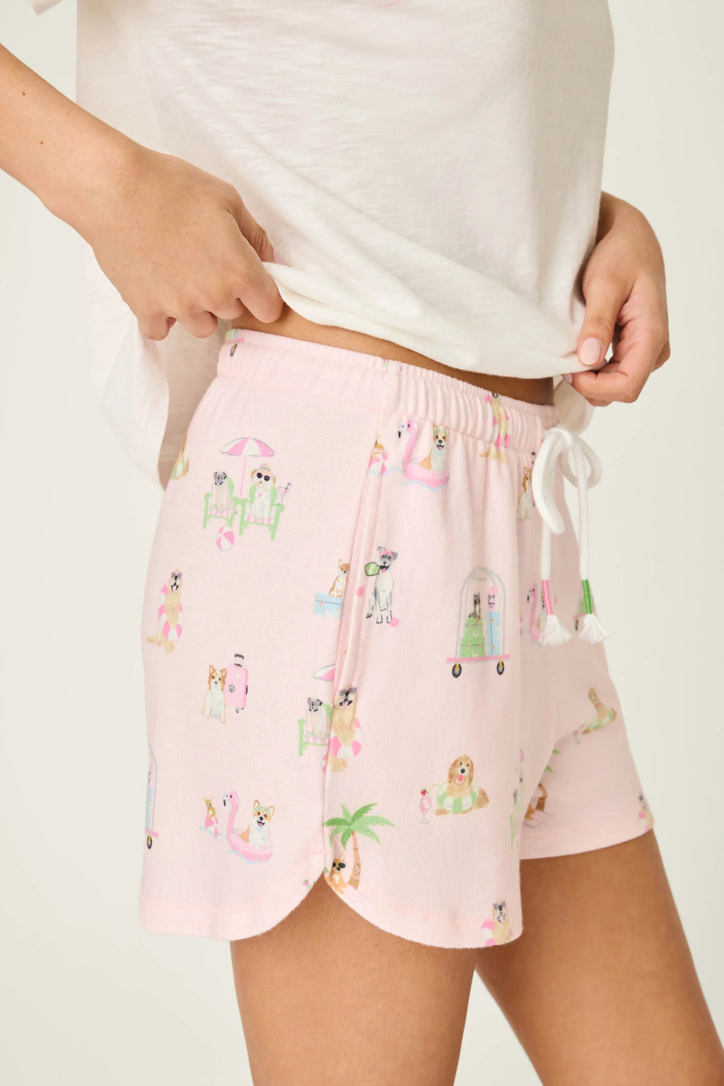 PJ Salvage Pupcation Palms Shorts Stil