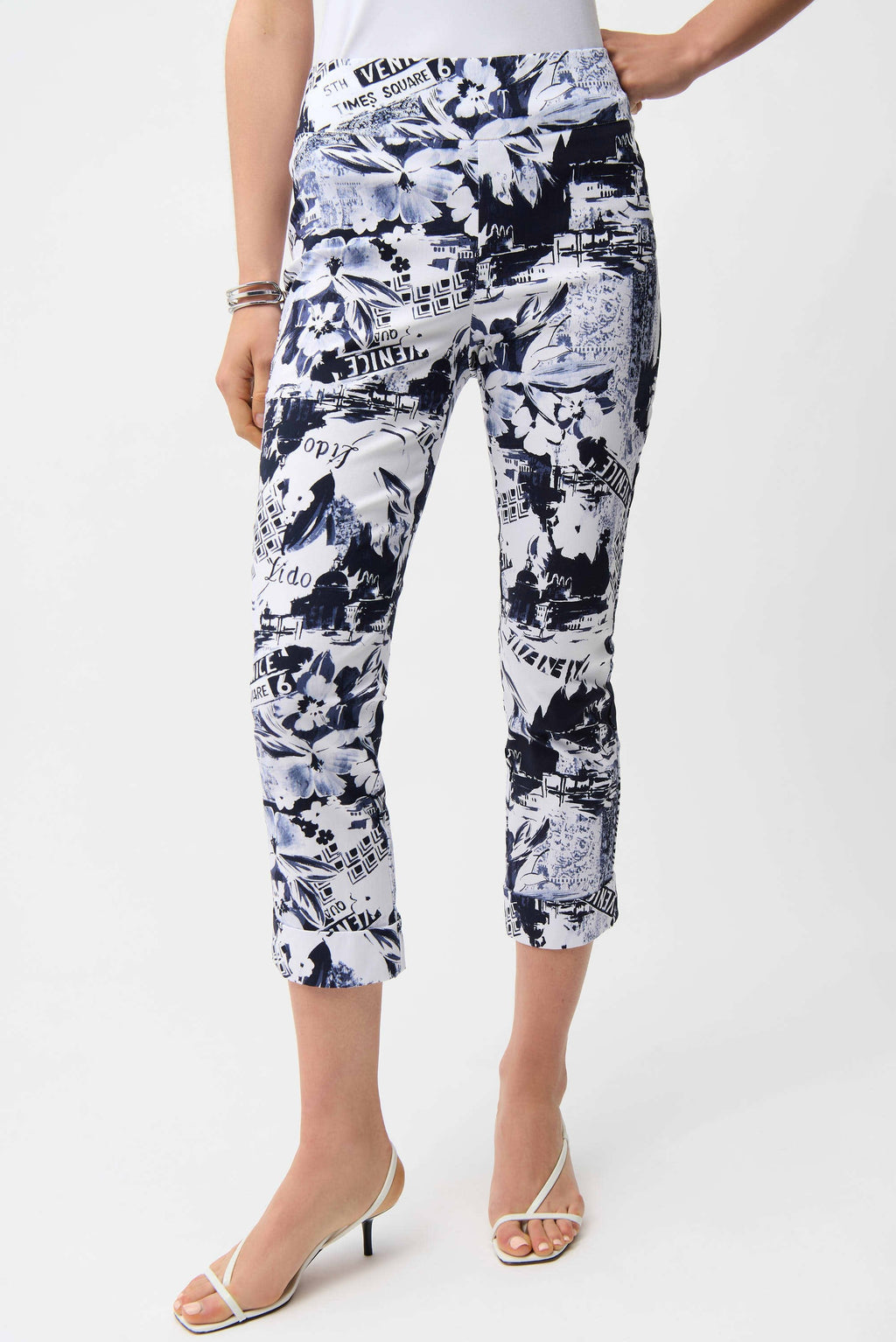 Joseph Ribkoff Conversational Print Crop Pull-On Hose Stil 261187